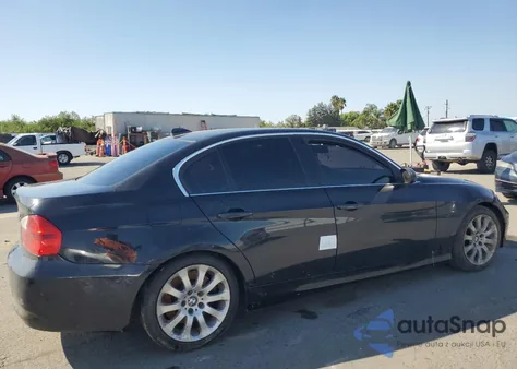 2006 BMW 330 I z USA, uszkodzony, nr VIN WBAVB33566PS17803